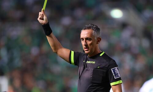 Ο καρτάκιας... Aureliano με τις 12 κίτρινες στο αιώνιο και τις τέσσερις αποβολές! thumb