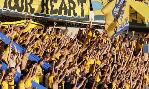 Οι ΑΕΛίστες στις κερκίδες του Τσιρείου (pics) thumb