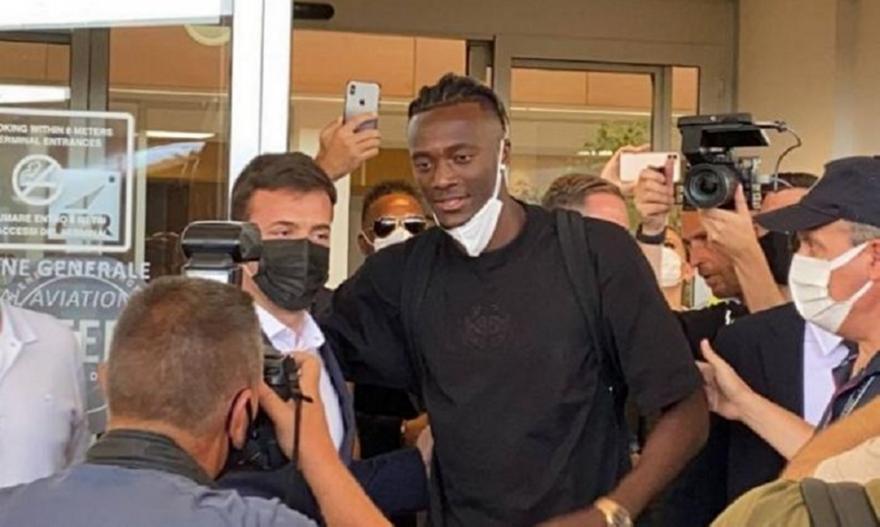 Στην Ιταλία για να υπογράψει στη Ρόμα ο Έιμπραχαμ thumb