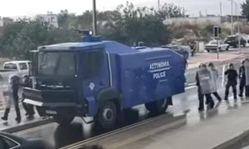 Ένταση πριν το Απόλλων-ΑΠΟΕΛ, παρέμβαση «Αίαντα» thumb
