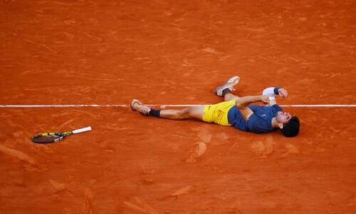 Ανίκητος και... «βασιλιάς» στο Ρολάν Γκαρός ο Αλκαράθ! thumb