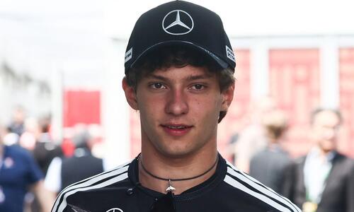 F1: O Αντονέλι δεν κερδίζει αλλά κυριαρχεί στο 2026 thumb