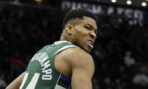 Ιστορικός Γιάννης: Αυτό είναι το ρεκόρ του Greek Freak στα πρώτα δύο ματς της σεζόν στο NBA thumb