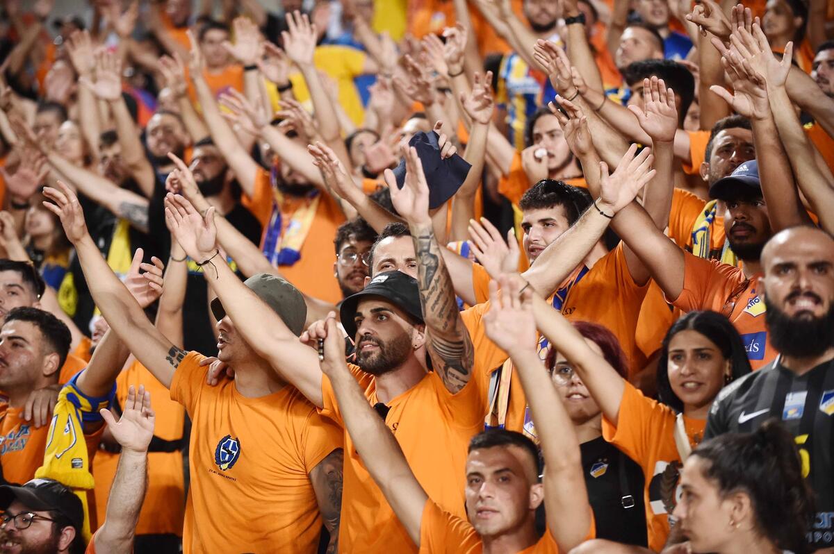 Χαμός από τους ΑΠΟΕΛίστες - Ξεπέρασαν τις 13 χιλιάδες (ενημέρωση) thumb