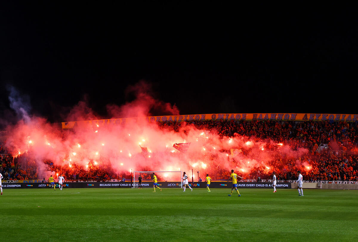 Μαζεμένες ποινές από UEFA για ΑΠΟΕΛ! (Ανακοίνωση) thumb