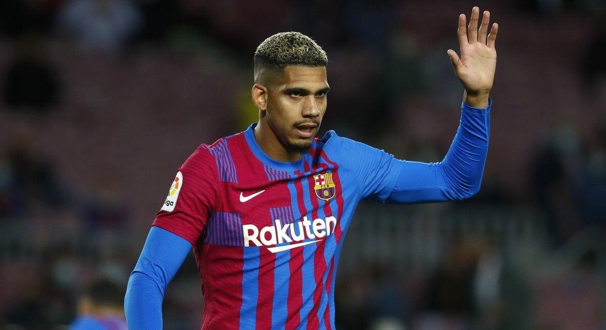 Η Γιουνάιτεντ προσφέρει 10 εκατ. ευρώ στον Αραούχο thumb