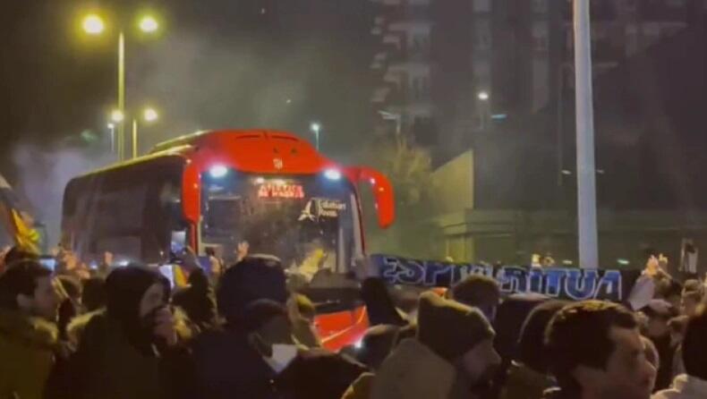 Οπαδοί της Σοσιεδάδ έσπασαν τα παράθυρα του πούλμαν της Ατλέτικο (vid) thumb