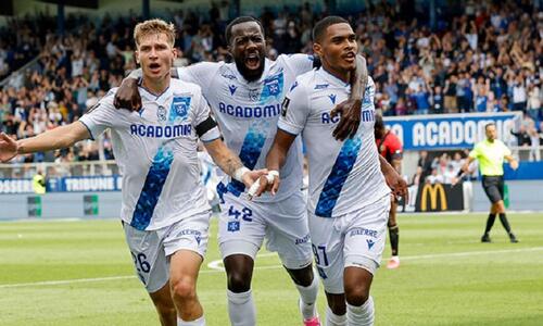 Επέστρεψε στη Ligue1 και έκανε πανικό με ανατροπή στο 90' + 5' η Οσέρ! thumb