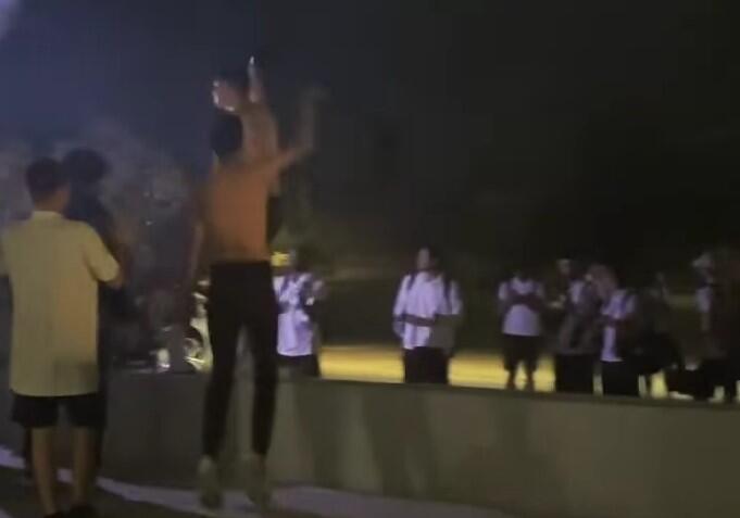 Αποθέωσαν την αποστολή του Εθνικού! (vid) thumb