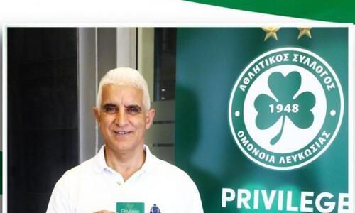 «Πρέπει να είμαστε ευχαριστημένοι που έχουμε τον Λένον» thumb