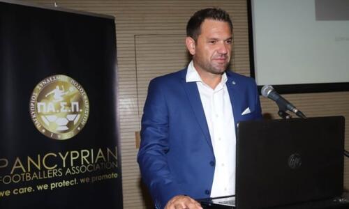 «Ούτε αλλαγή ούτε κατάργηση της κάρτας βλέπουμε. Χωρίς φωτογραφία, θέλεις μαρτυρία» thumb