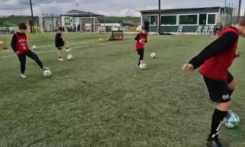 Ασκήσεις ball mastery, τεχνικής, μυαλού και συγκέντρωσης! (ΒΙΝΤΕΟ) thumb
