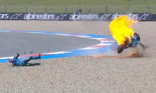 Τρομακτικό ατύχημα στο Moto GP - Η μοτοσυκλέτα τυλίχθηκε στις φλόγες! thumb