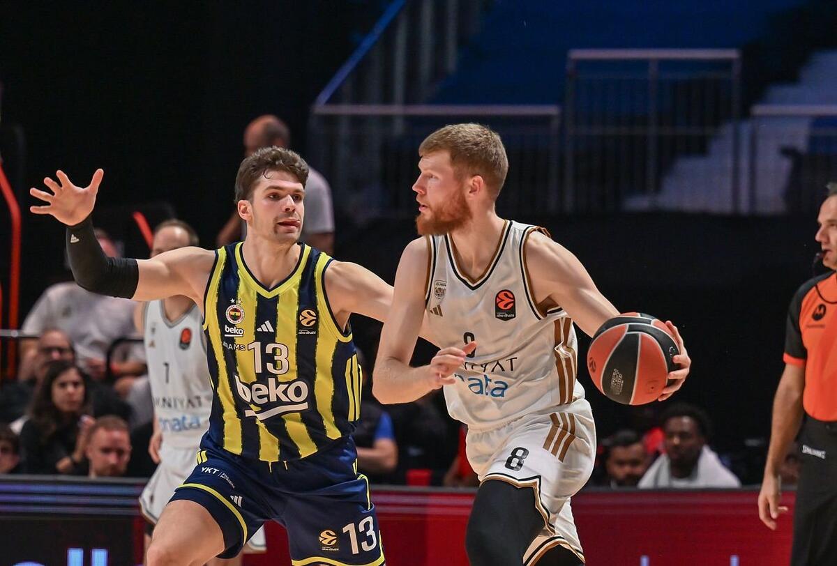 Ντουμπάι - Φενέρμπαχτσε 92-81: Ο Καμένιας διέλυσε Φενέρ και στατιστική thumb