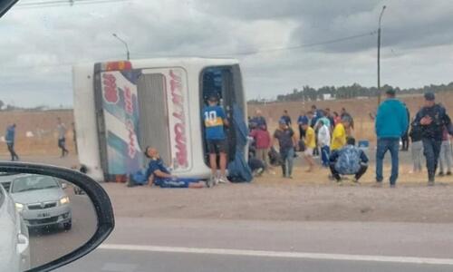 Μπόκα: Δυστύχημα με πούλμαν, τουλάχιστον μία φίλαθλος νεκρή και αρκετοί τραυματίες thumb