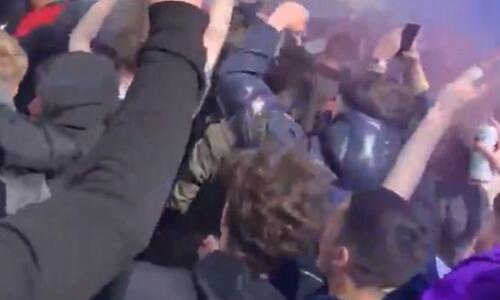 Ξύλο, ιπτάμενα μπουκάλια και τραυματισμοί για το γκολ στο 90+6' thumb