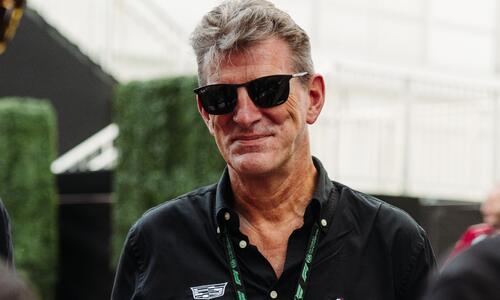 F1: Η Cadillac πρωτοτυπεί στην πρώτη της παρουσίαση (pics) thumb