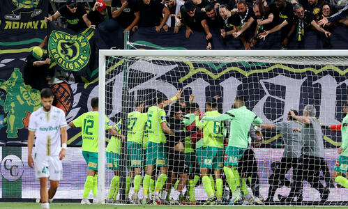 ΑΕΚ – Ομόνοια 2-0: «Κιτρινοπράσινη» υπεροχή και επικράτηση επίδοξου πρωταθλητή! thumb