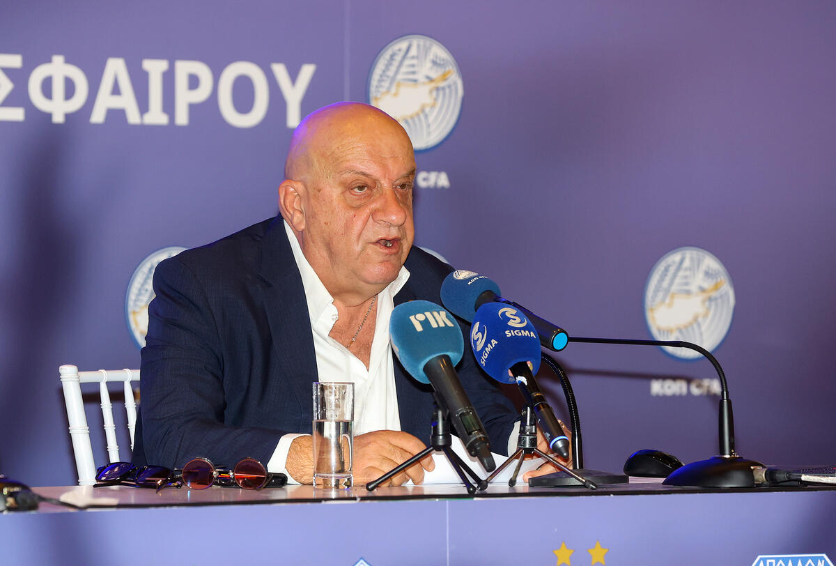 Η απάντηση της Νομικής Υπηρεσίας για Κούμα thumb