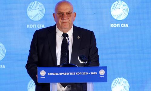 Κούμας: «Για ένα ποδόσφαιρο ανοιχτό, ασφαλές και καθαρό...» thumb
