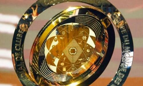 Κόκκινη κάρτα με την Παναγία της Γουαδελούπης (pic) thumb