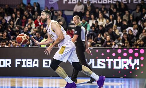 Η τεράστια αγκαλιά του κόσμου στην Εθνική Κύπρου - Δηλώσεις Στυλιανού thumb
