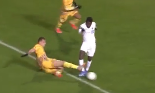 Νέα ανάρτηση από τον ΑΠΟΕΛ για το πέναλτι που ζήτησε ο Ολυμπιακός (vid) thumb
