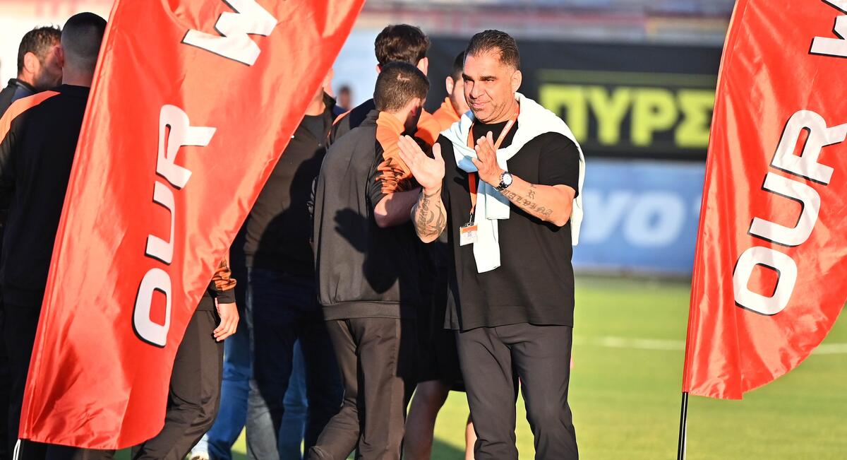 «Δεν μιλώ με τον Κούμα, ούτε θέλω - Παραιτήθηκα από πρόεδρος της Καρμιώτισσας» thumb