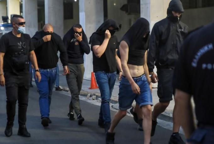 Φωτογραφία με μήνυμα των οργανωμένων της Ντιναμό μετά τη δολοφονία του Μιχάλη! thumb