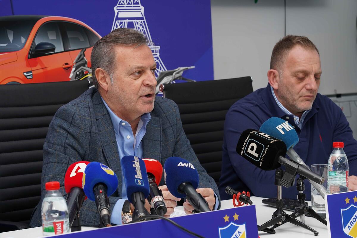 «Δεν έχουμε κρυφτεί, υπάρχει στενότητα»  (video) thumb