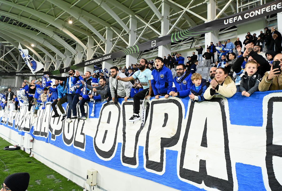 Ανεβαίνει ο αριθμός, στις 3500 η προπώληση thumb