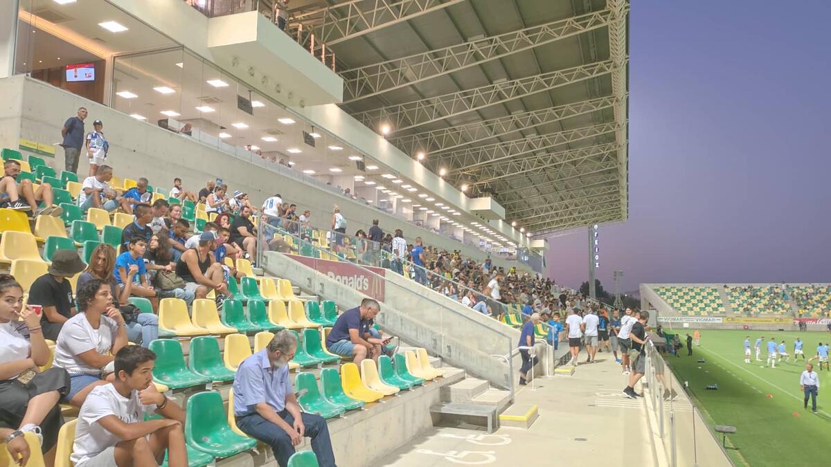 Sold-out η Δυτική! thumb