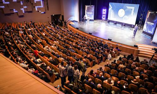 ΕΑΚ: Για πρώτη φορά τριψήφιος αριθμός μελών ψήφισε για τους κορυφαίους της χρονιάς thumb