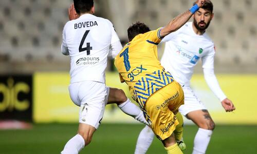 ΒΙΝΤΕΟ: Ο Εφραίμ «ζωγράφισε» το 2-1 του ΑΠΟΕΛ! thumb