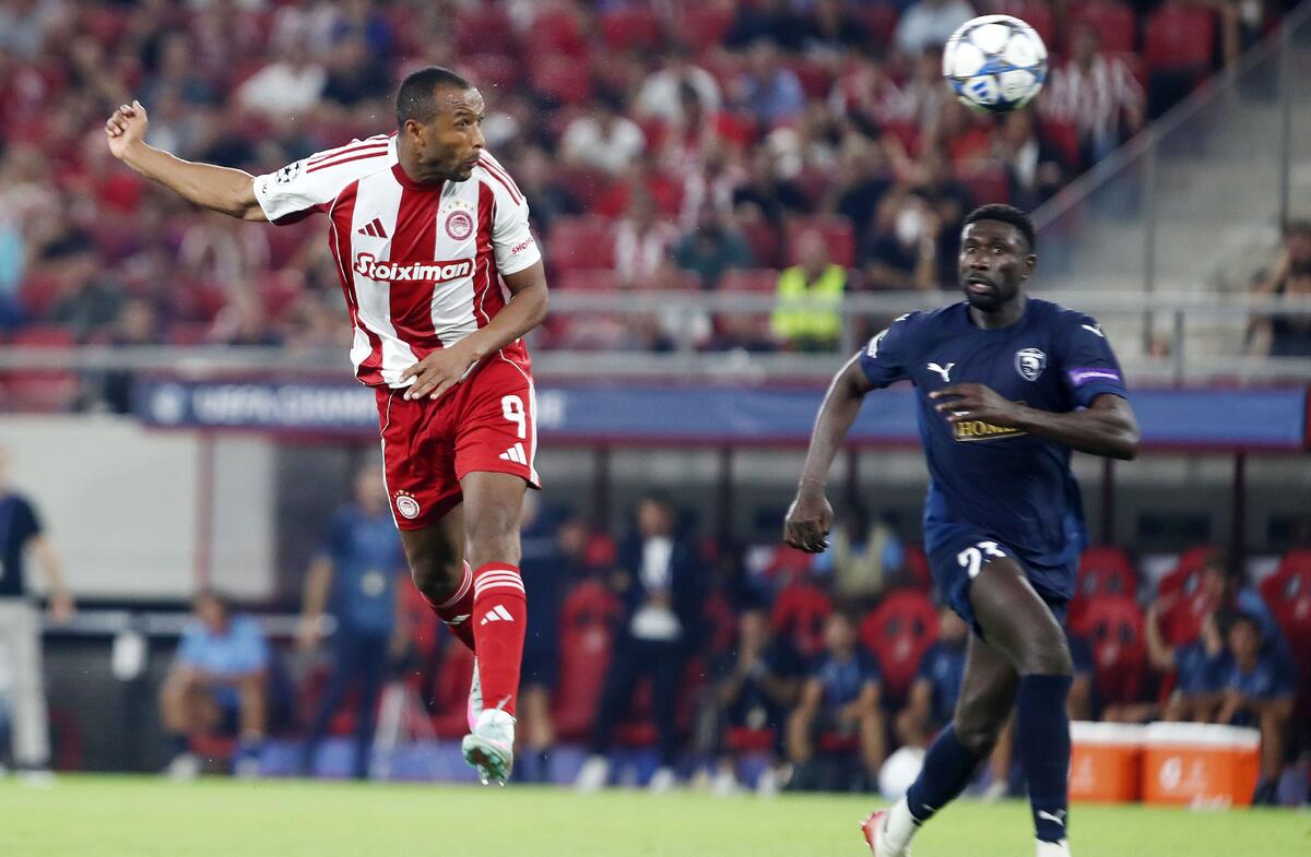 Ολυμπιακός - Πάφος FC 0-0: Ιστορικό «Χ» στο «Γ. Καραϊσκάκης» με δέκα παίκτες thumb