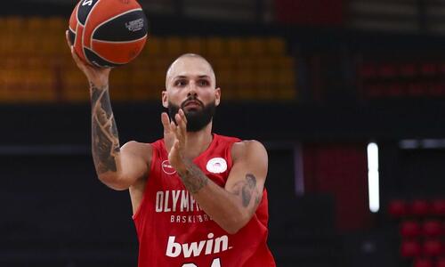 Η εκπληκτική εμφάνιση των Ράιτ και Βεζένκοφ και ο δημιουργικός Φουρνιέ! thumb