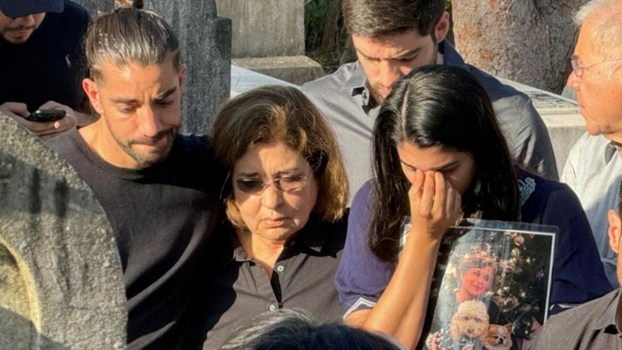 Πισάρο: Τελευταίο αντίο στη θεία του μετά την τραγωδία στο σπίτι του thumb