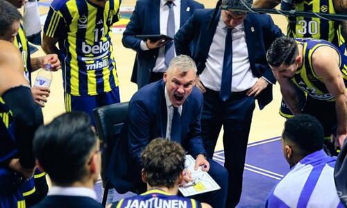 Σε κρίση η Φενέρ: Ήττα σοκ από Μπούρσασπορ για την τέταρτη σερί απώλεια των πρωταθλητών Ευρώπης thumb