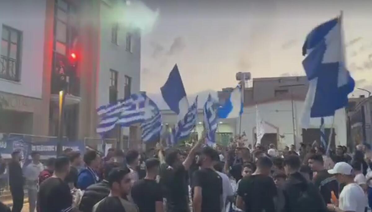 Χαμός στην Αραδίππου: «Και σήκωσέ το...» (ΒΙΝΤΕΟ ST) thumb