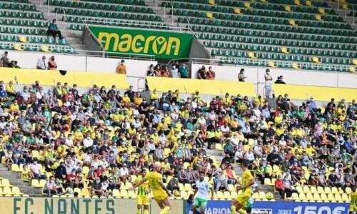 Ανοίγουν τα γήπεδα στη Γαλλία, αρχικά με «ταβάνι» τους 1.000 φιλάθλους thumb