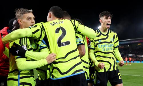 Premier League: Η Άστον Βίλα... απειλεί την πρωτοπόρο Άρσεναλ thumb