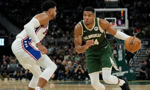 Εμφατικό διπλό στη Φιλαδέλφεια - Άγγιξε το triple-double o απολαυστικός Giannis thumb