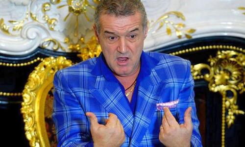 Δηλώσεις Μπεκάλι: «Δεν θα βάζουμε εμβολιασμένους παίκτες, έχασαν την δύναμή τους» thumb
