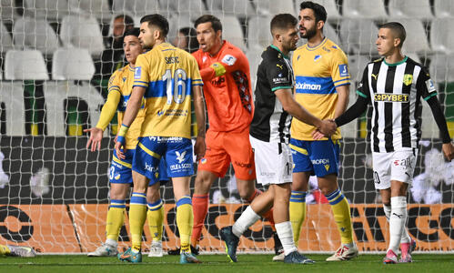 Πέναλτι στα 19 δευτερόλεπτα - Ο Μπέλετς είχε ξανά την απάντηση thumb