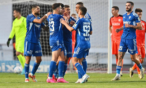 Βίντεο: Το γκολ του Αντωνιάδη για το 0-1 thumb