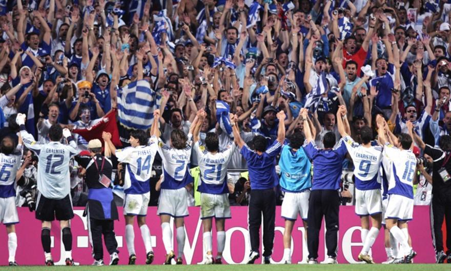 Τα αξέχαστα συνθήματα που ακούστηκαν στο Euro 2004 thumb