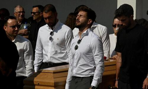 Συγκλόνισε ο Ρούμπεν Νέβες – Ταξίδεψε αμέσως το ματς για να είναι στην κηδεία του Ζότα thumb