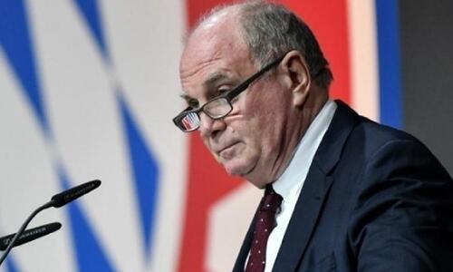 Επιμένει ο Χένες: «Θα έχουμε μια ελκυστική ομάδα και με τον Λεβαντόβσκι» thumb
