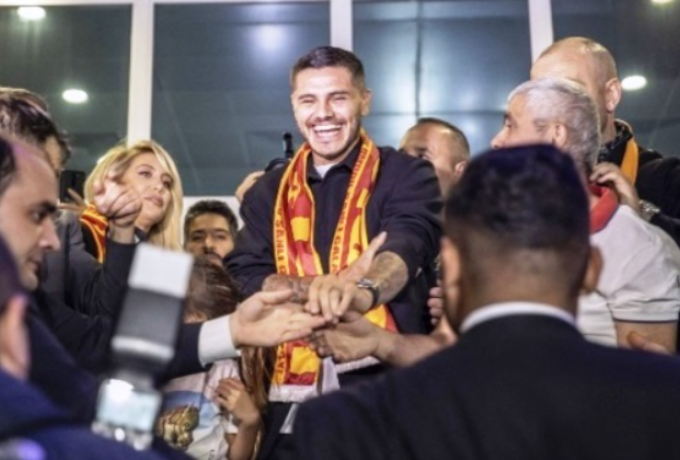 Χαμός για τον Ικάρντι στην Κωνσταντινούπολη! (vid) thumb
