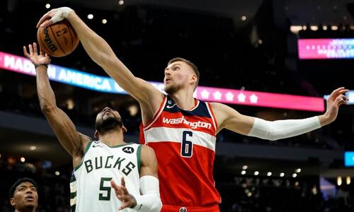 Βαριά ήττα, χωρίς Giannis, για τους Μπακς thumb